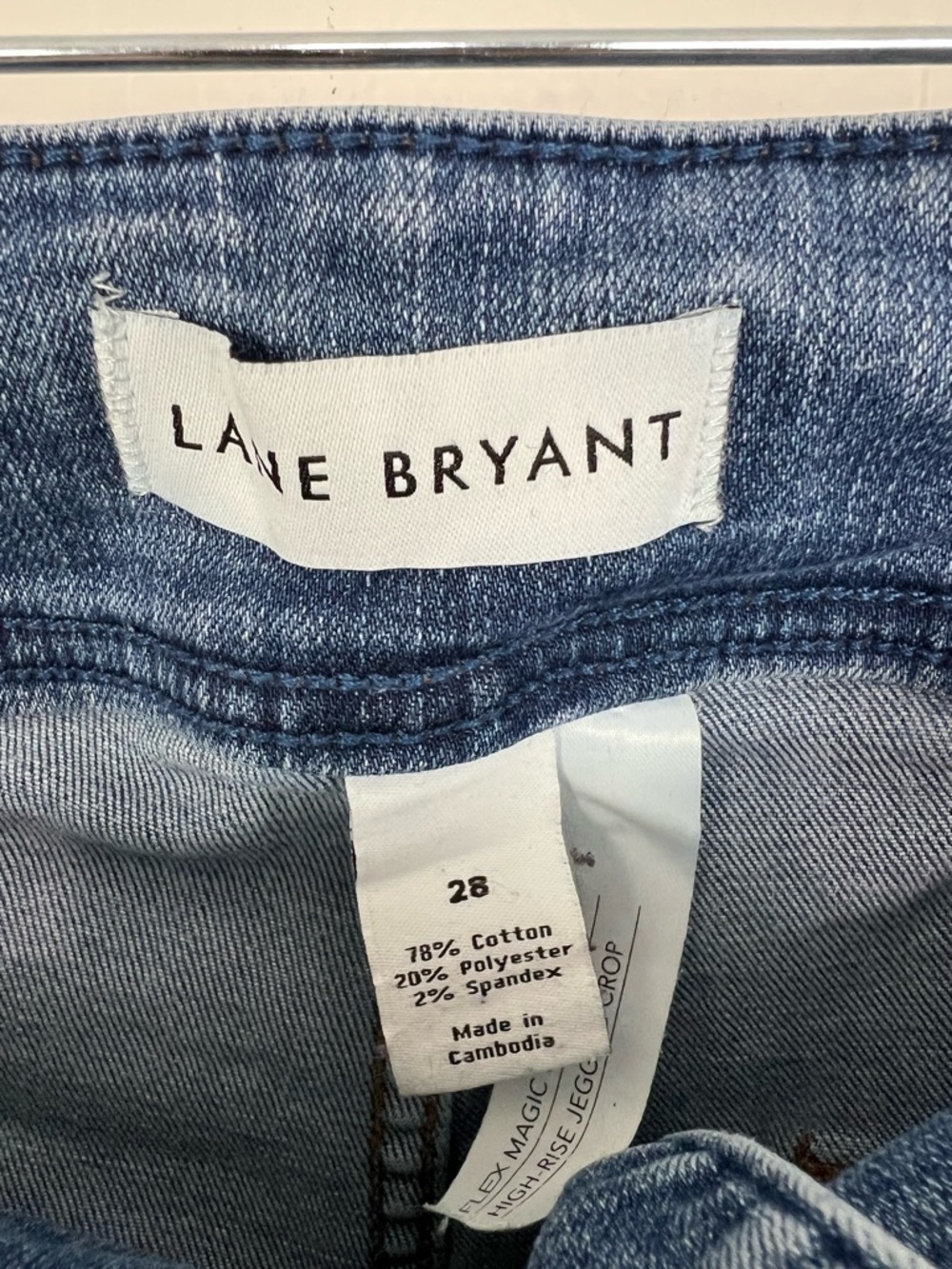 Lane Bryant High-Rise Jegging Crop Jeans Distressed Plus Size 28 4X - Picture 2 of 4